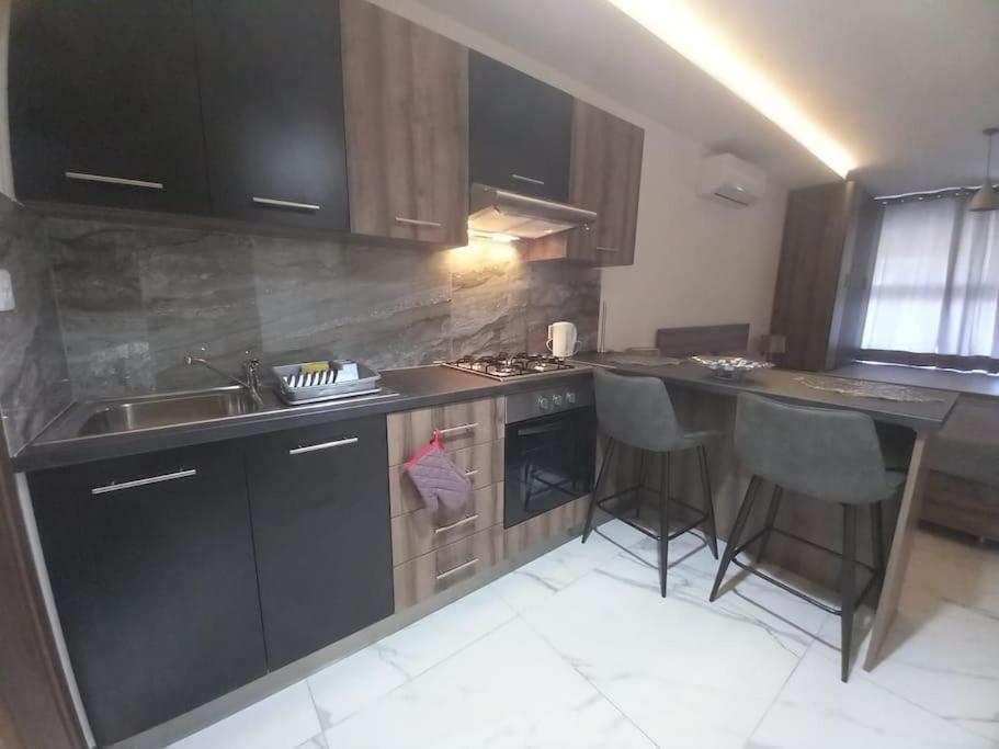 Brand New 1 Bedroom Studio Flat Gudja Bagian luar foto